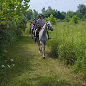 Meet your Posher, Anna